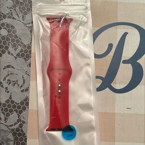 Solid Color Silicone Band For Apple Watch
Size S/M
Pet free smoke free home